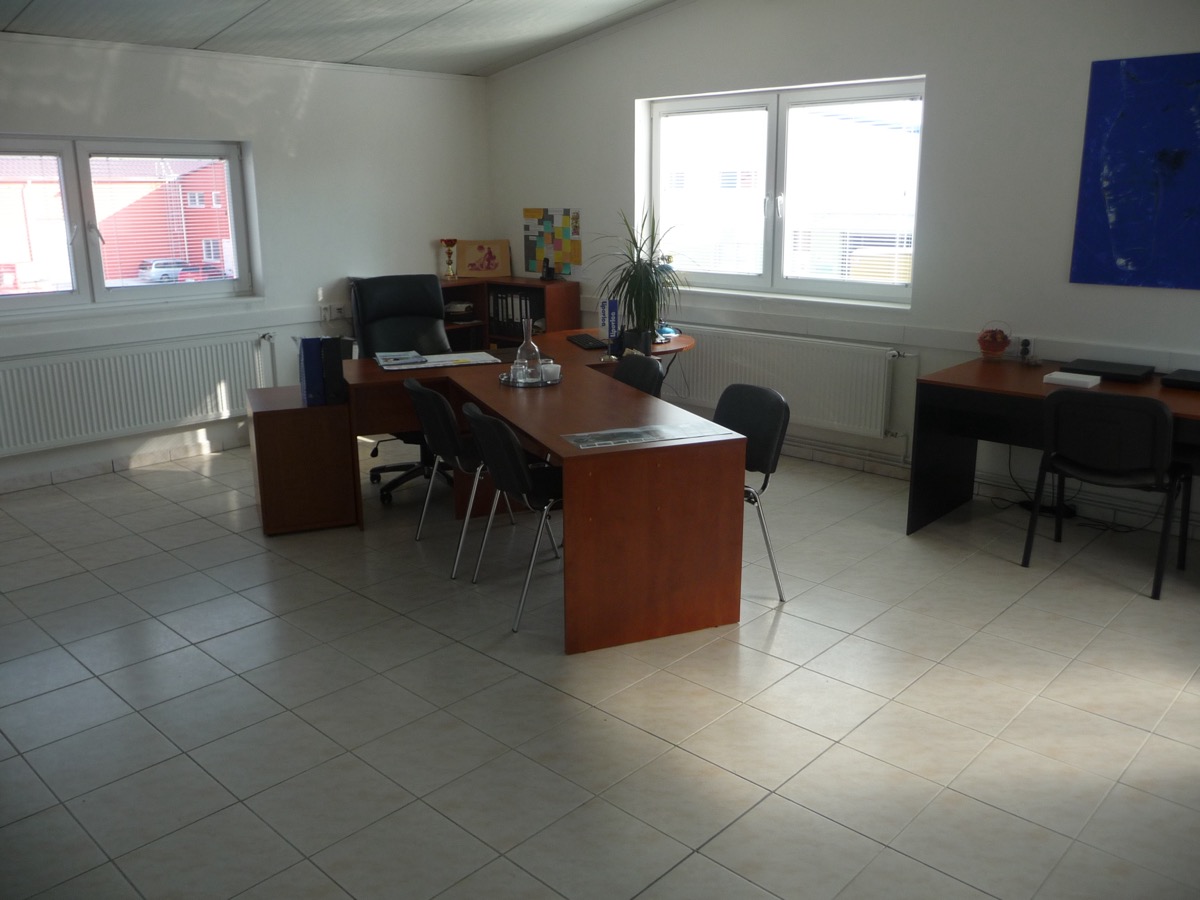Illustration d'ambiance : bureau de direction (photo générique, non représentative de l'étude)